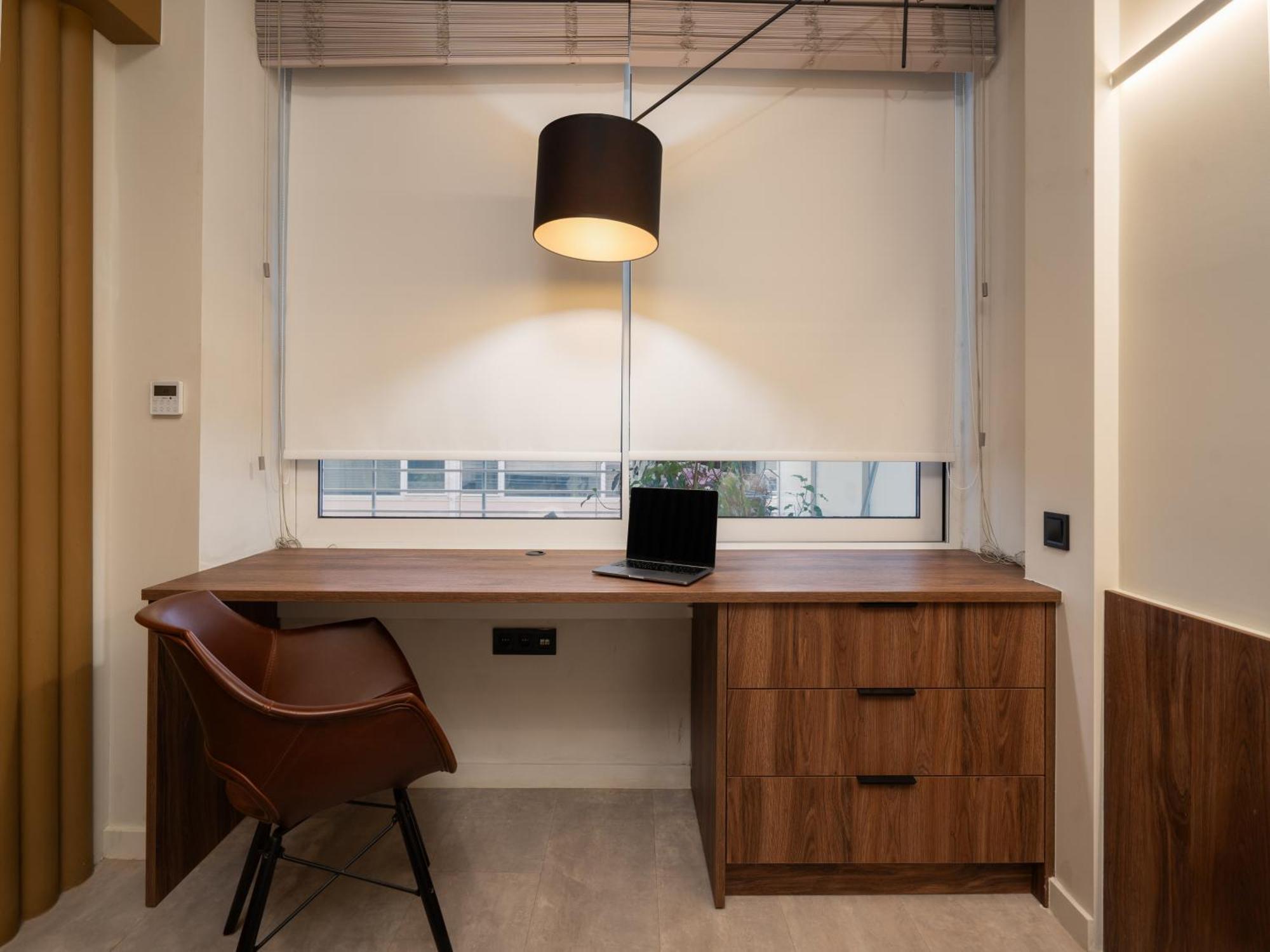 A Place 4U No6 - City Escape With Balcony Lounge & Open Living Space Athens Ngoại thất bức ảnh